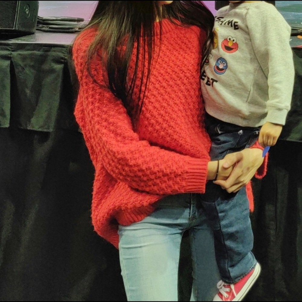 H&M red knit sweater